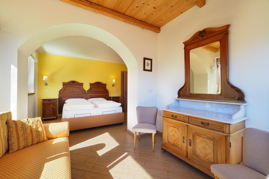 Villa Prafiori Cavalese Exteriör bild