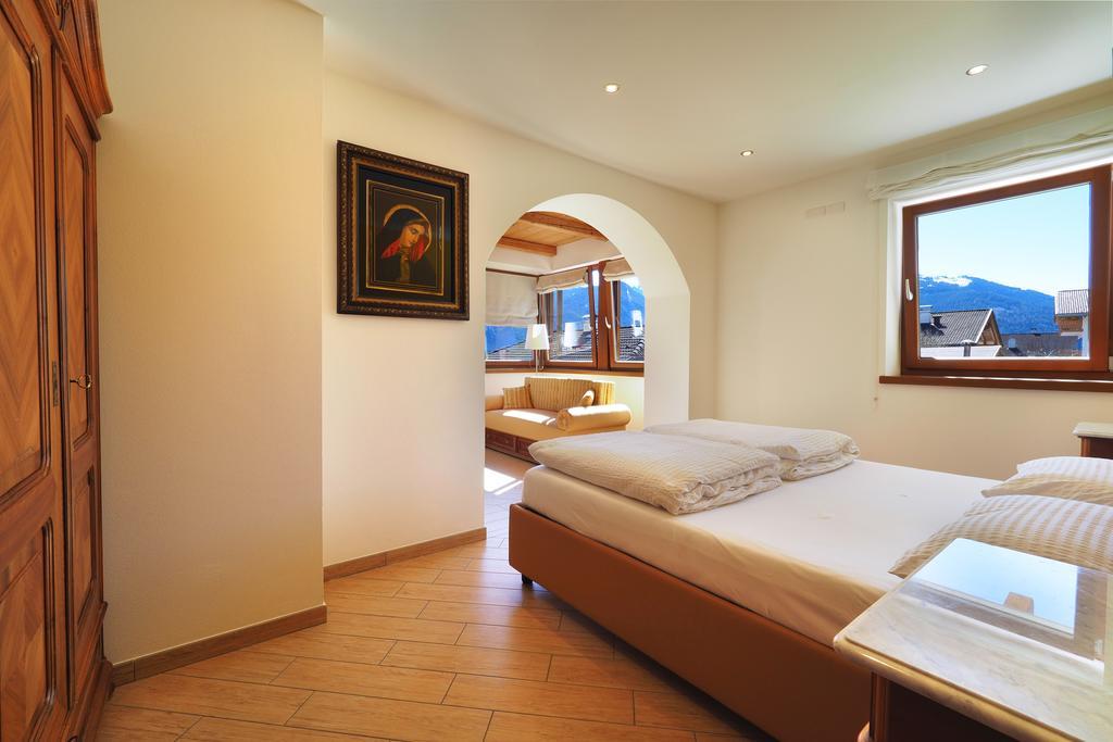 Villa Prafiori Cavalese Exteriör bild